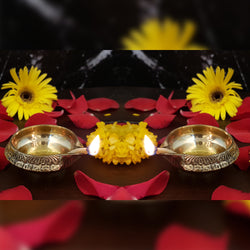 Brass Diyas For Puja Set Deepam Kundulu Pooja Items Kubera Diya Oil Lamp Kuber Vilakku Diwali Mandir Room Decoration Deepalu Pital Lamps Home Backdrop Decor Item Medium Set Of 2